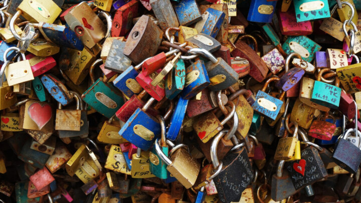 Inter Domain Email Protection*